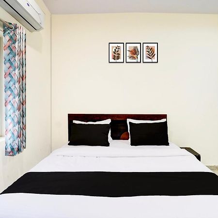 Danapur Hotel O The Crown Inn מראה חיצוני תמונה