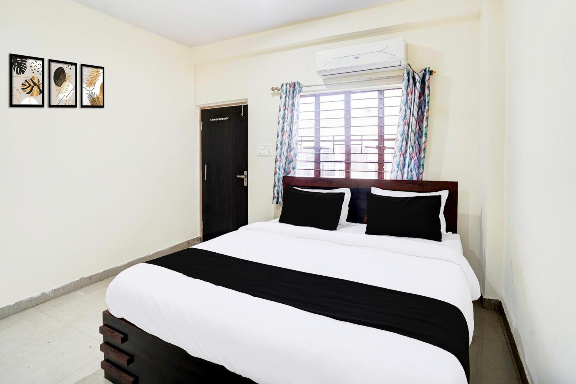 Danapur Hotel O The Crown Inn מראה חיצוני תמונה
