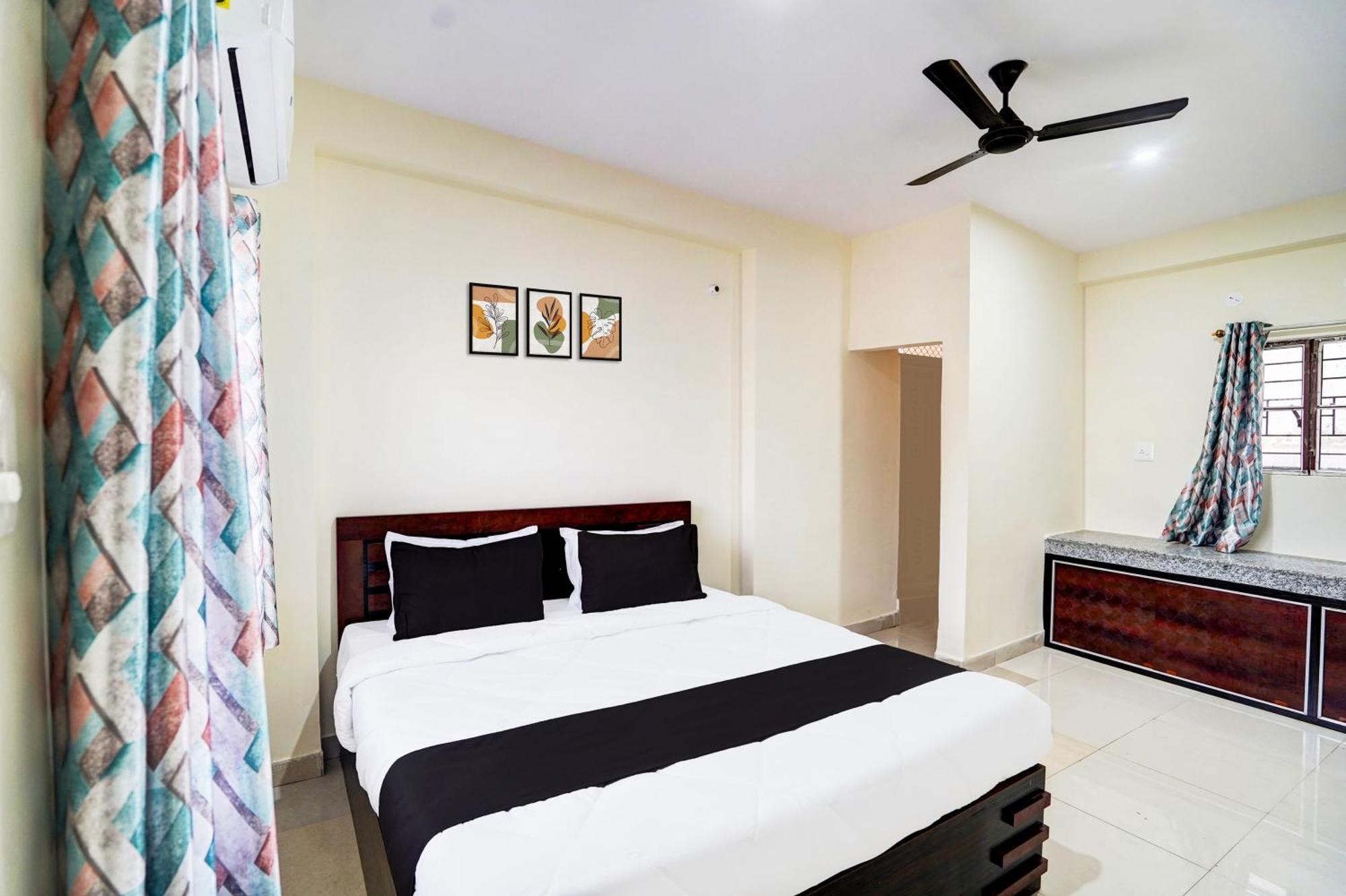 Danapur Hotel O The Crown Inn מראה חיצוני תמונה